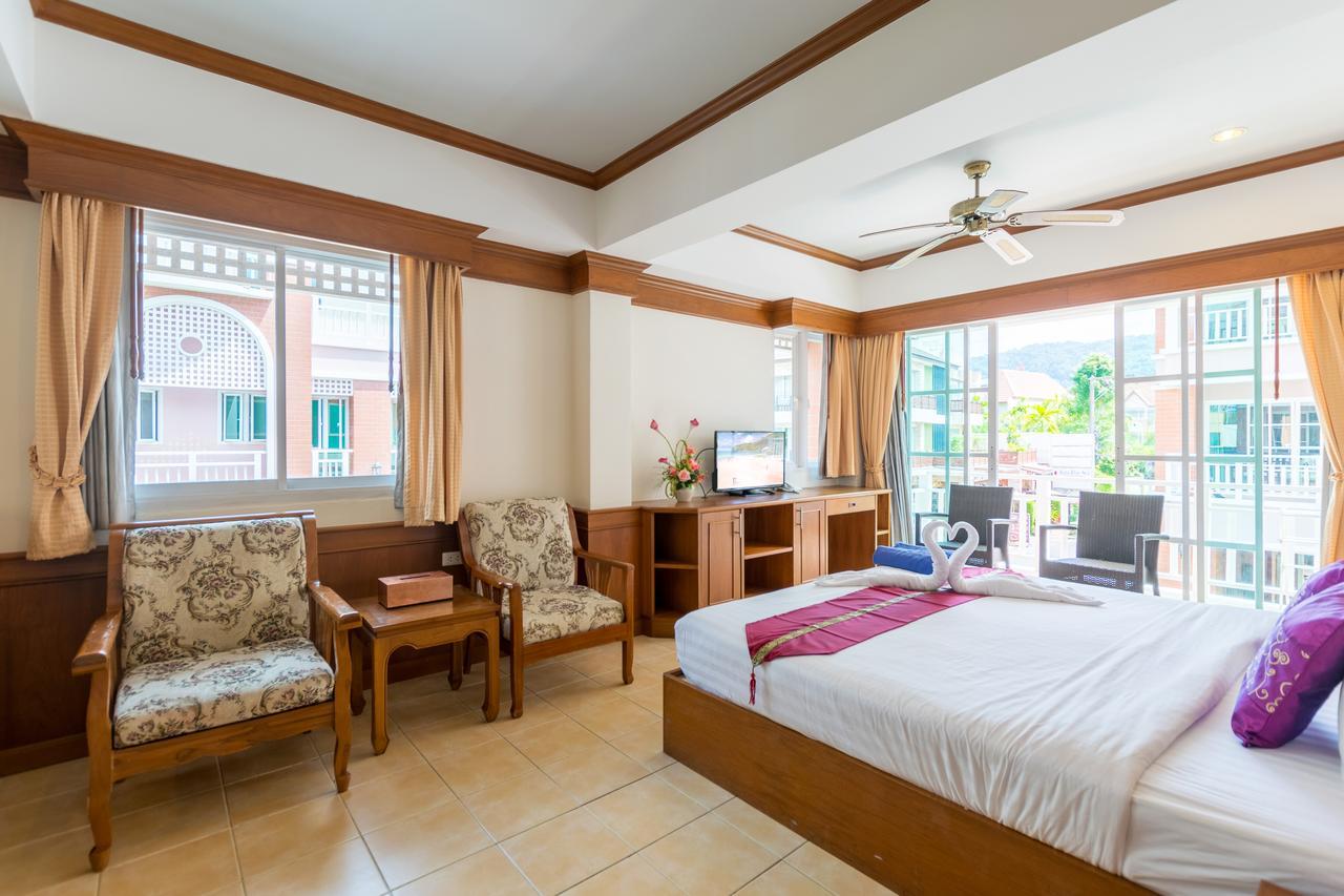 Chaba Kata Beach Hotel Quarto foto